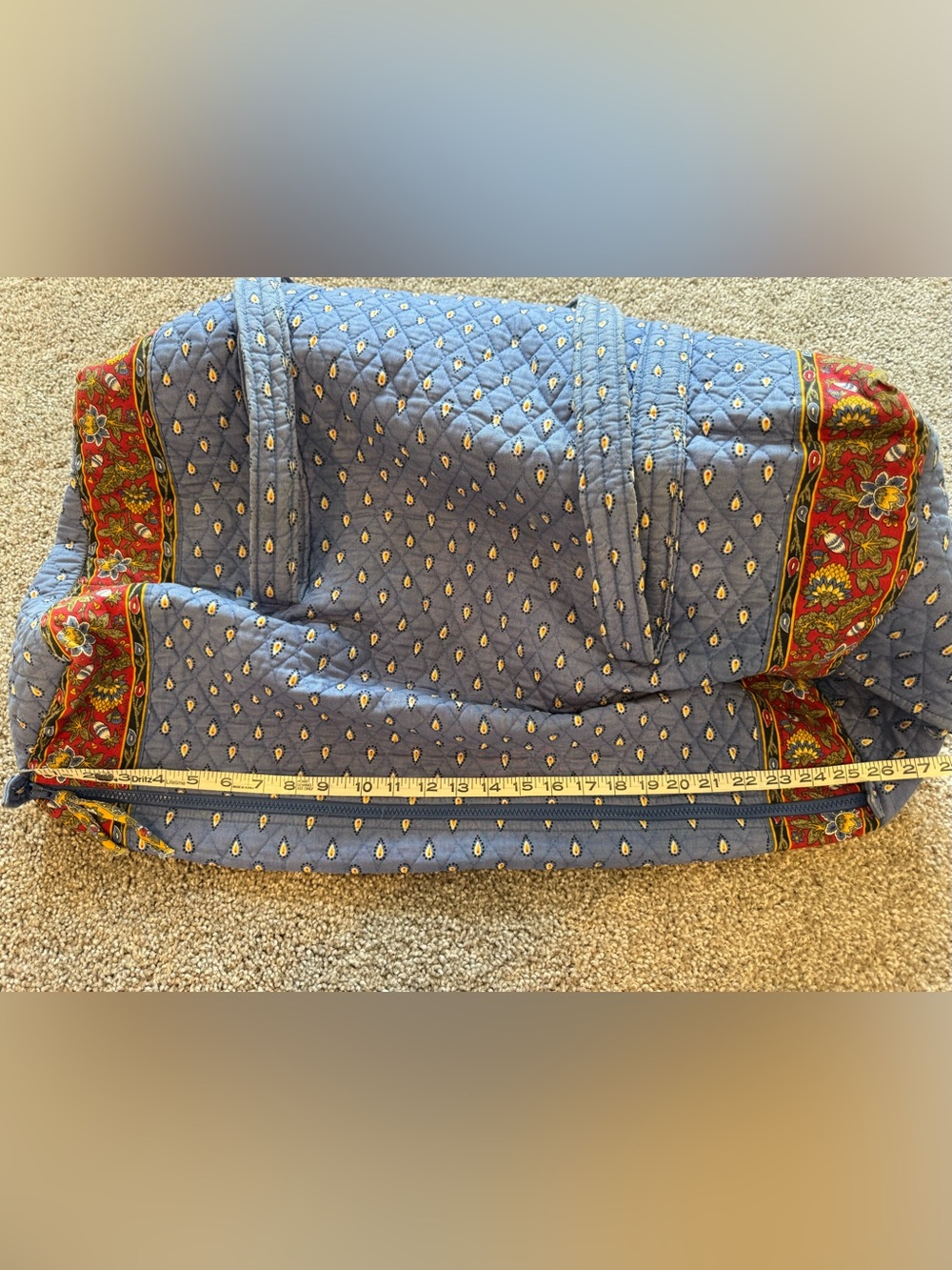 Vera Bradley Vintage / Discontinued French Blue Quilted Extra Large Duffle Bag - Picture 6 of 13
